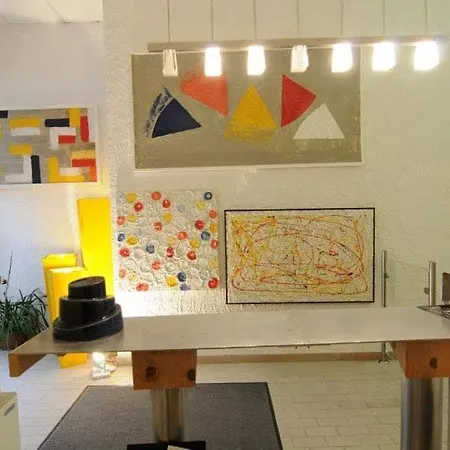 게스트하우스 Officina23 Gallery Art & Wellness